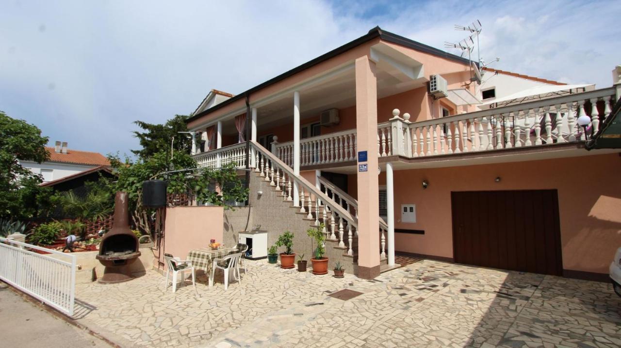 Apartment Kreslin Vantacici Zewnętrze zdjęcie