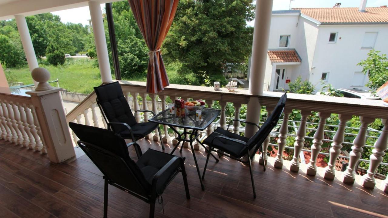 Apartment Kreslin Vantacici Zewnętrze zdjęcie